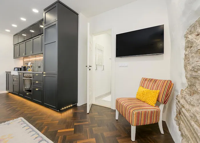 Old Hanza Apartmán *